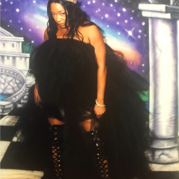 Elegant Black Tulle Gown with Lace-Up Boots - Picture 1 of 3